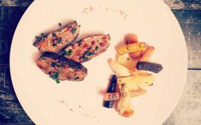 Magret de canard au poivre rose et légumes confits