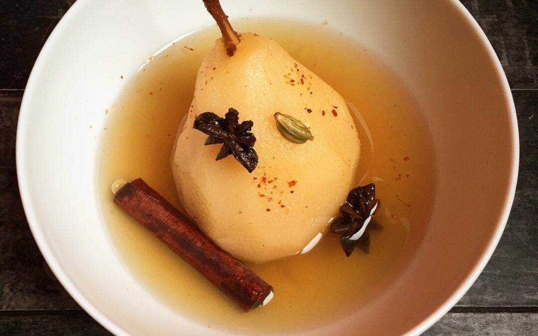 Poires Pochées aux Épices
